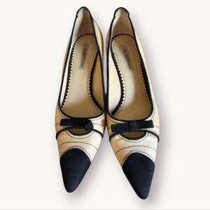 Via Spiga Beige canvas Black Suede Bow Accent Y2K Pointed Toe Heels Shoes sz 10